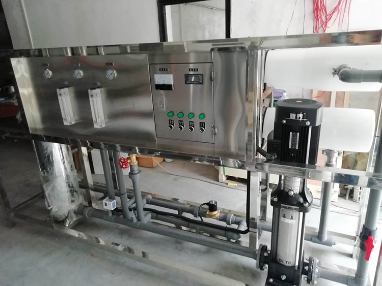 直飲水設(shè)備